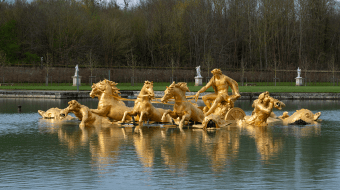 tour to versailles