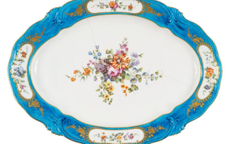 Vincennes porcelain manufactory, Large oval dish, 1755 © Auctie's