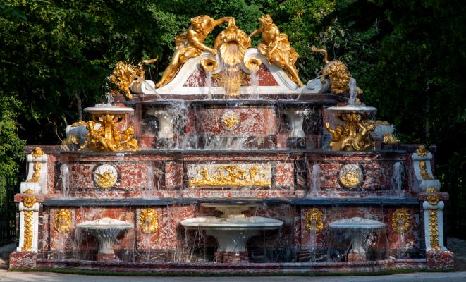 Restauration du Buffet d'eau des jardins de Versailles, une grande  histoire… - La Revue EIN