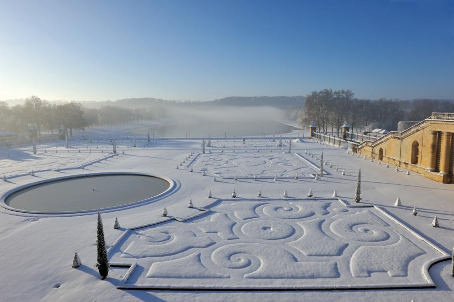 This is Versailles: Orange for the King