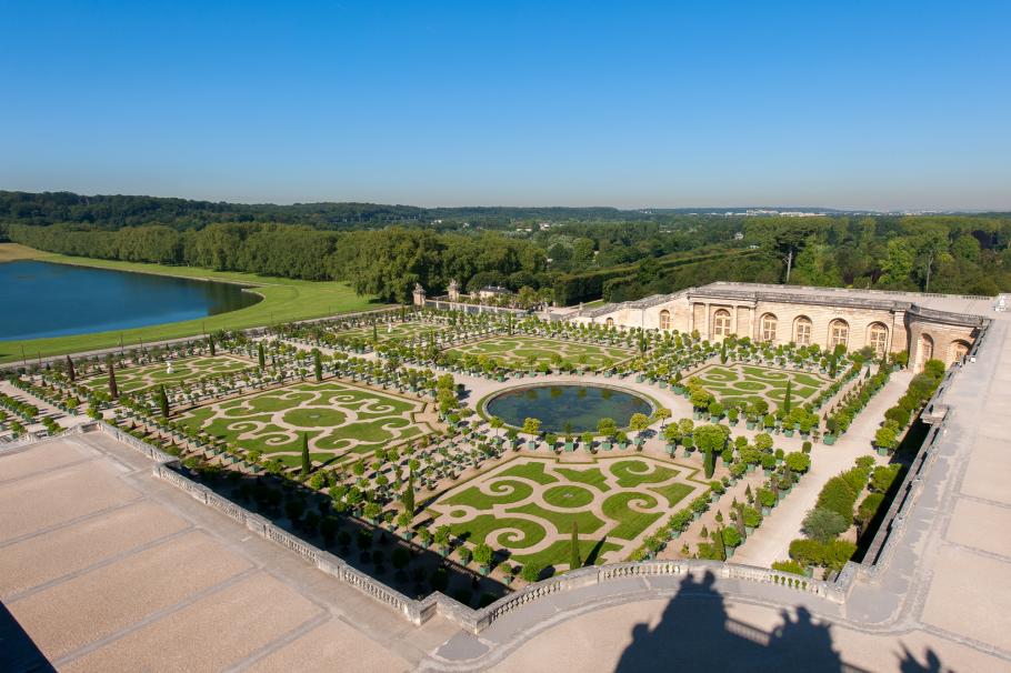 This is Versailles: Orange for the King