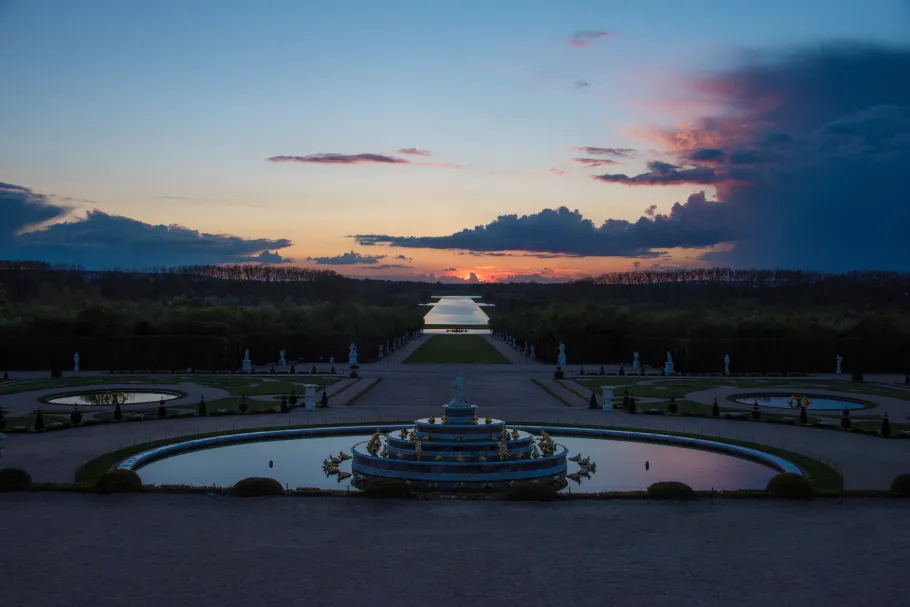 Sunset on the Latona fountain